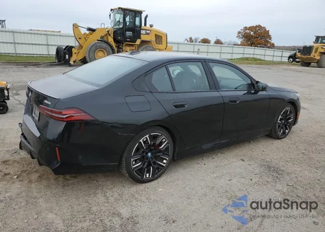 2024 BMW I5 M60 z USA, uszkodzony, nr VIN WBY43FK02RCR18271